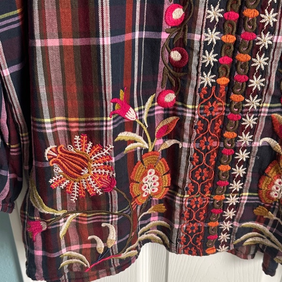 Embroidered Johnny Was V-neck Plaid Burgundy Floral size XL - Picture 5 of 10